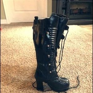 goth buckle boots